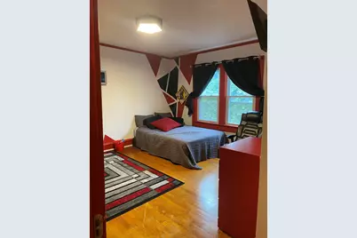 1818 E Kenwood Blvd, Milwaukee, WI 53211 - Photo 8