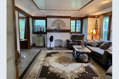 1818 E Kenwood Blvd, Milwaukee, WI 53211 - Photo 2