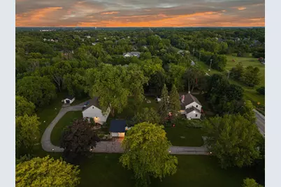 12112 N Wauwatosa Rd, Mequon, WI 53097 - Photo 14