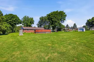 4112 Mueller Dr, Hartford, WI 53027 - Photo 24