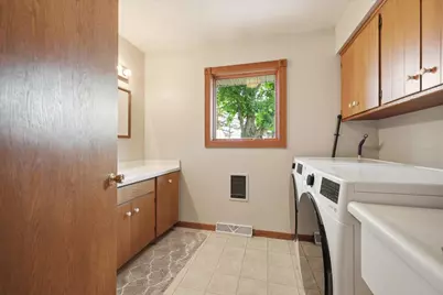 4112  Mueller Dr, Hartford, WI 53027 - Photo 20