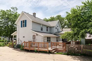 410 E Gillette St, Viroqua, WI 54665 - Photo 2