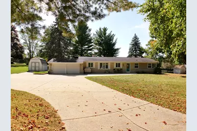5319 W Sunnyside Dr, Mequon, WI 53092 - Photo 28