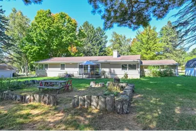 5319 W Sunnyside Dr, Mequon, WI 53092 - Photo 30
