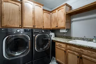 1201 Woodland Hills Dr, Waukesha, WI 53188 - Photo 20