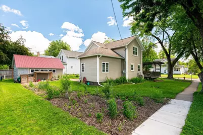 404 E Gillette St, Viroqua, WI 54665 - Photo 18
