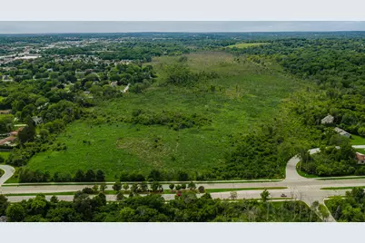 1345  Hickory Hill Ln, Brookfield, WI 53045 - Photo 36
