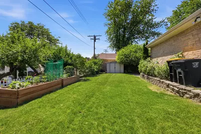 10205 W Feerick Pl, Wauwatosa, WI 53222 - Photo 40