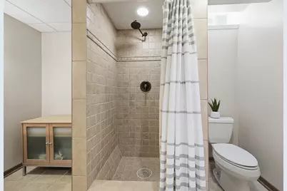 10205 W Feerick Pl, Wauwatosa, WI 53222 - Photo 28
