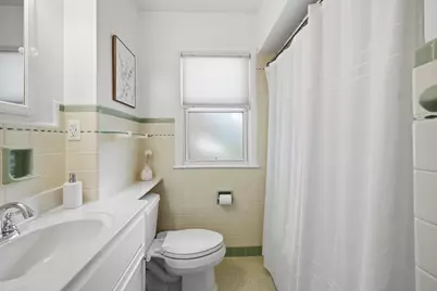 10205 W Feerick Pl, Wauwatosa, WI 53222 - Photo 18