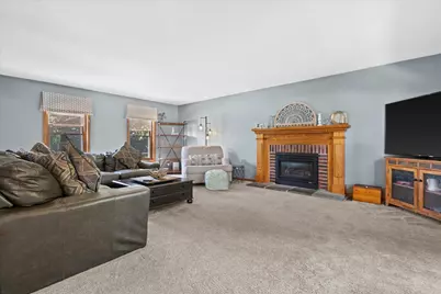 1237  Cavalier Dr, Waukesha, WI 53186 - Photo 12
