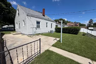 2850 S 50th St, Milwaukee, WI 53219 - Photo 28
