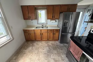 2850 S 50th St, Milwaukee, WI 53219 - Photo 8