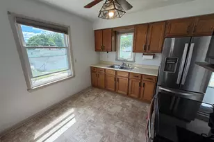 2850 S 50th St, Milwaukee, WI 53219 - Photo 10