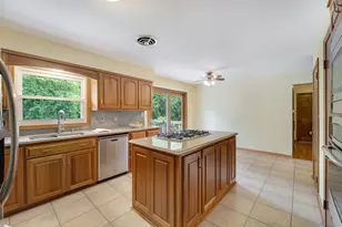 518 W Grand Ave, Port Washington, WI 53074 - Photo 10