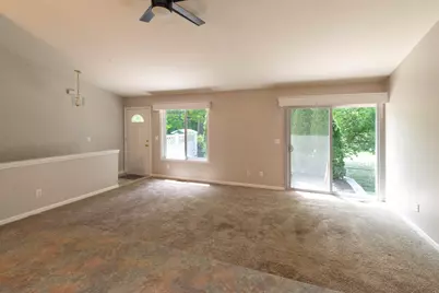 437  Swanson Ct #439, Twin Lakes, WI 53181 - Photo 6