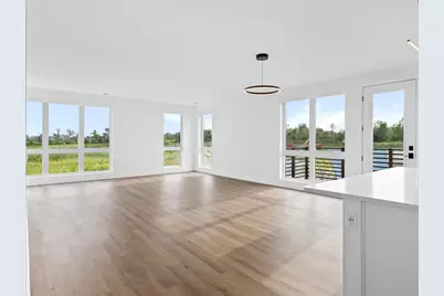 4163 E Hemlock Dr #201, Oak Creek, WI 53154 - Photo 2