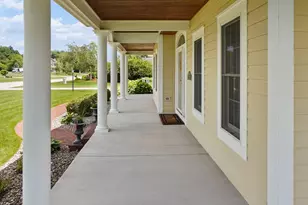 N75W24615 Overland Rd, Sussex, WI 53089 - Photo 4