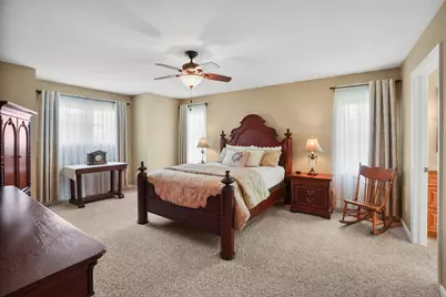 N75W24615  Overland Rd, Sussex, WI 53089 - Photo 24
