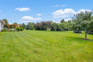 N75W24615 Overland Rd, Sussex, WI 53089 - Photo 38