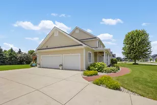 N75W24615 Overland Rd, Sussex, WI 53089 - Photo 42