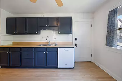 1020 E Manitoba St, Milwaukee, WI 53207 - Photo 6