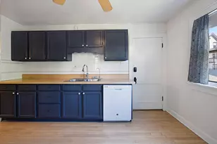 1020 E Manitoba St, Milwaukee, WI 53207 - Photo 6
