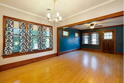 1020 E Manitoba St, Milwaukee, WI 53207 - Photo 2