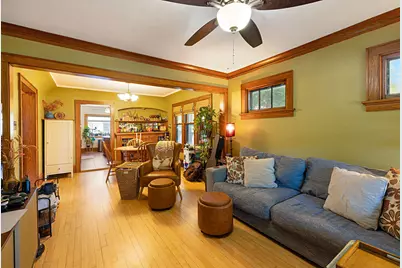 1020 E Manitoba St, Milwaukee, WI 53207 - Photo 18
