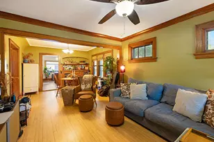 1020 E Manitoba St, Milwaukee, WI 53207 - Photo 18