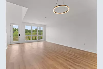 9352 S Alder Pl #105, Oak Creek, WI 53154 - Photo 6