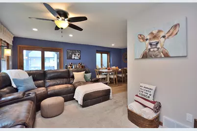 6709  Spruce Ln, Racine, WI 53185 - Photo 6