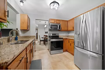 1020  Prairie Dr #9L, Racine, WI 53406 - Photo 8