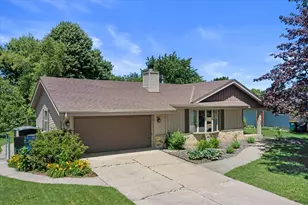 1130 E Elm Rd, Oak Creek, WI 53154 - Photo 6