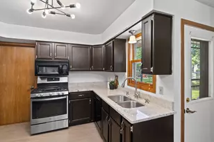 1130 E Elm Rd, Oak Creek, WI 53154 - Photo 32
