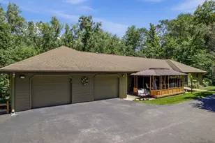 47060 Queens Cove Circle, Dresbach, MN 55947 - Photo 2