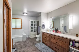 47060 Queens Cove Circle, Dresbach, MN 55947 - Photo 22