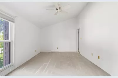 9256 N 70th St #BLDG 7, UNIT 2, Milwaukee, WI 53223 - Photo 6