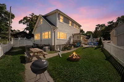 S68W18031  Island Dr, Muskego, WI 53150 - Photo 8