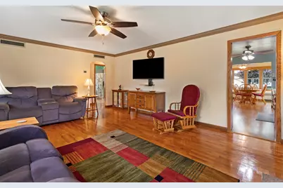 2321  Johnson St, La Crosse, WI 54601 - Photo 12