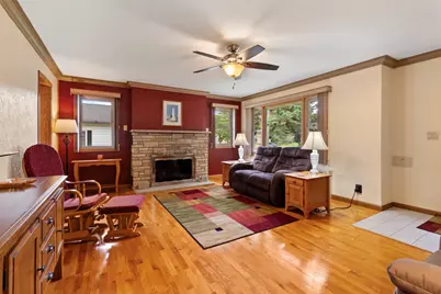 2321  Johnson St, La Crosse, WI 54601 - Photo 10