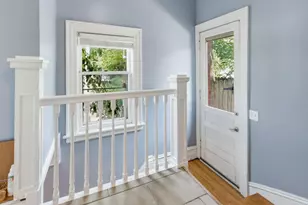 2667 N Summit Ave, Milwaukee, WI 53211 - Photo 38