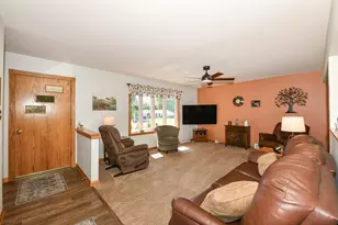 4971 S Jonathan Ln, New Berlin, WI 53151 - Photo 12
