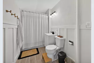 2110  Market St, La Crosse, WI 54601 - Photo 26