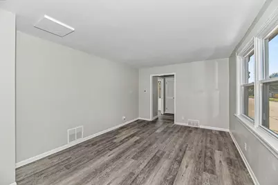 3400 S 8th Ave, Racine, WI 53402 - Photo 12