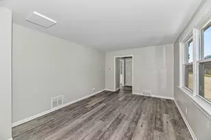 3400 S 8th Ave, Racine, WI 53402 - Photo 12