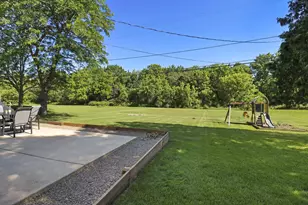 10308 Root River Dr, Racine, WI 53108 - Photo 2
