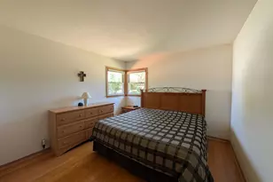 8827 W Burdick Ave, Milwaukee, WI 53227 - Photo 12