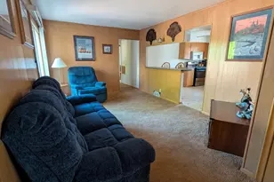 8827 W Burdick Ave, Milwaukee, WI 53227 - Photo 10