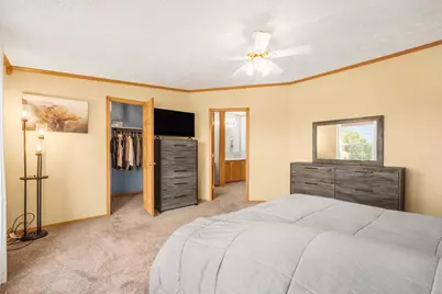 1757  Cedarview Dr, Saint Cloud, WI 53079 - Photo 14